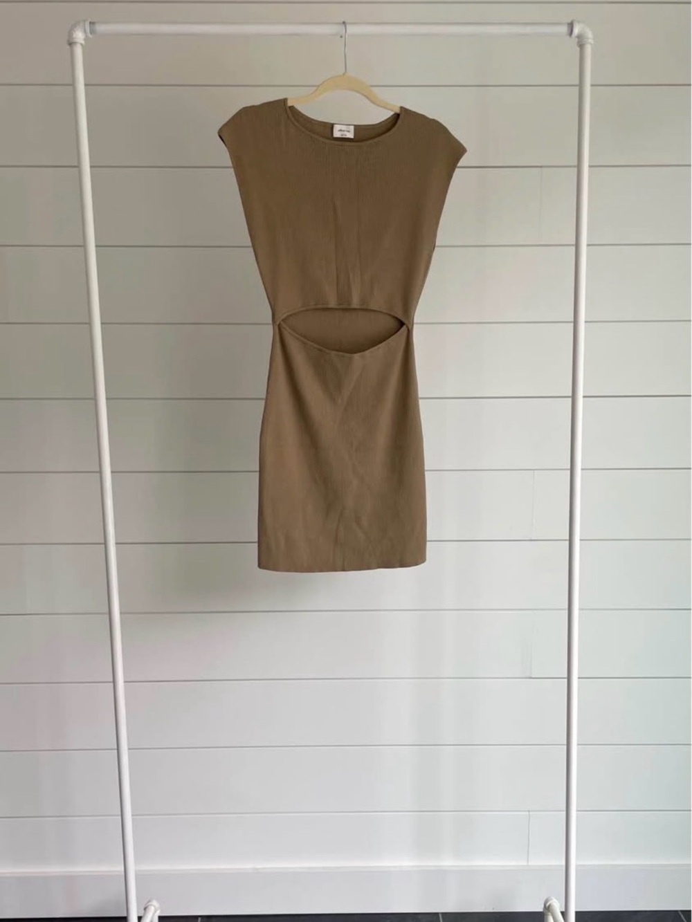 NWOT Aritzia Wilfred Free Cut-Out Ribbed Knit Sweater Dress – Olive/Taupe Size L